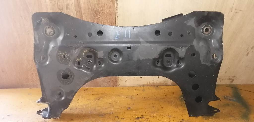 NOTE E11 БАЛКА ПОПЕРЕЧНАЯ Nissan Note 4