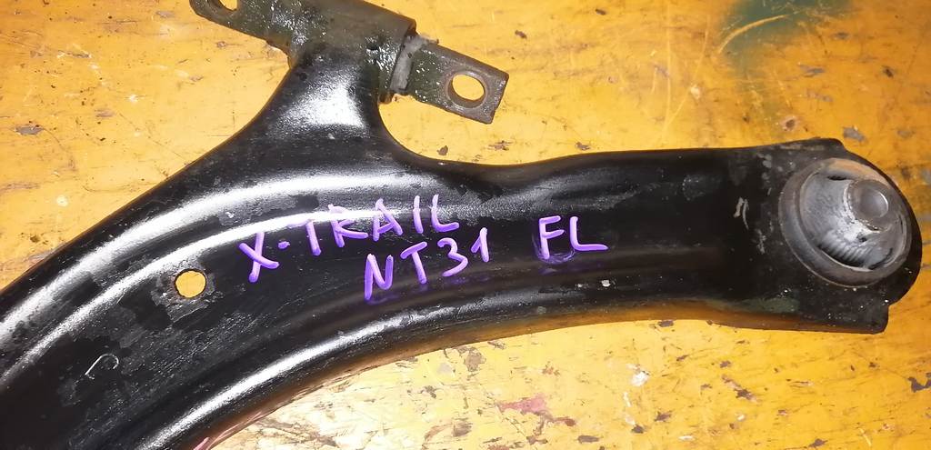 X-TRAIL NT31 РЫЧАГ ПЕРЕДНИЙ ЛЕВЫЙ, дефект Nissan X-Trail 1