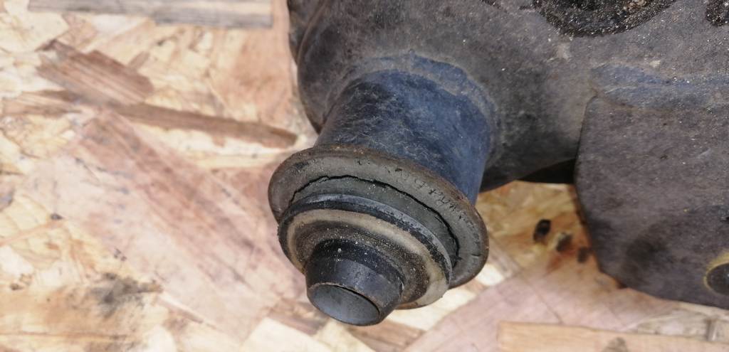 балка Nissan Dualis 3