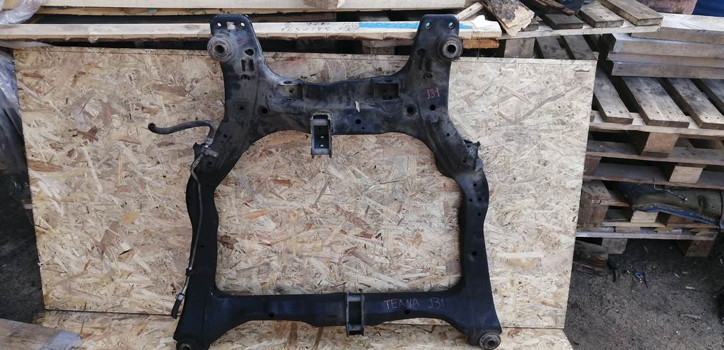 балка Nissan Teana 0