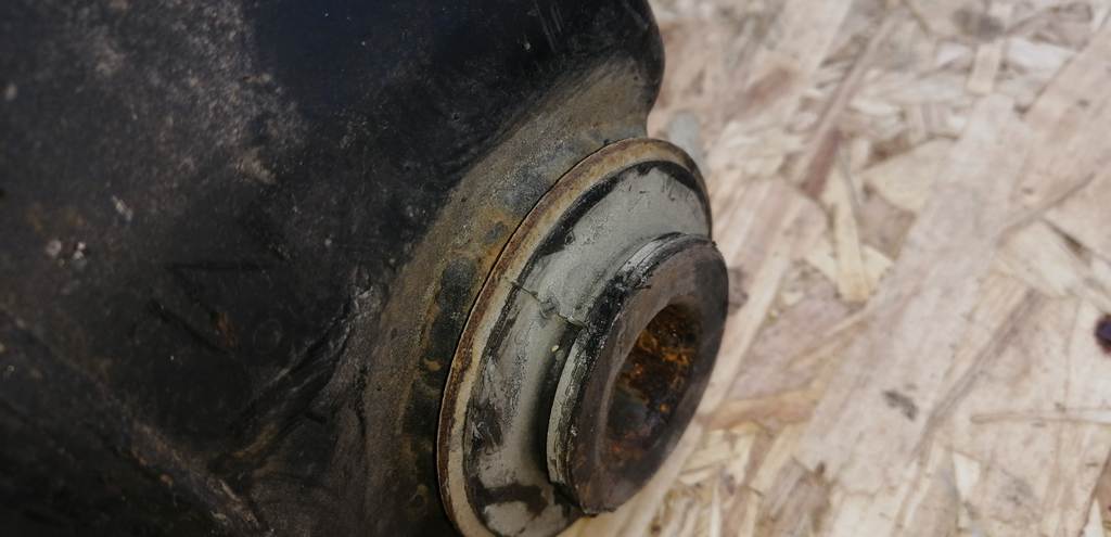 TEANA J31 ПОДРАМНИК Nissan Teana 4