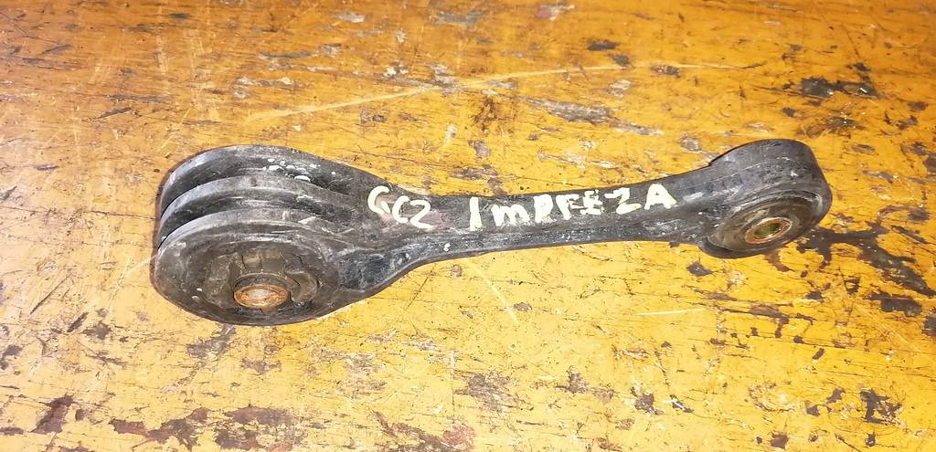 подушка двигателя Subaru Impreza 0