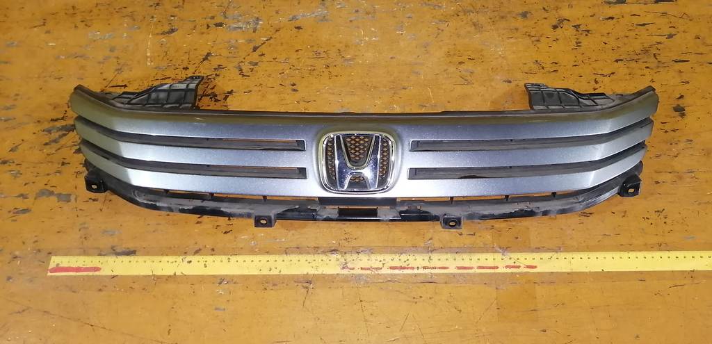 решетка радиатора Honda Insight 0