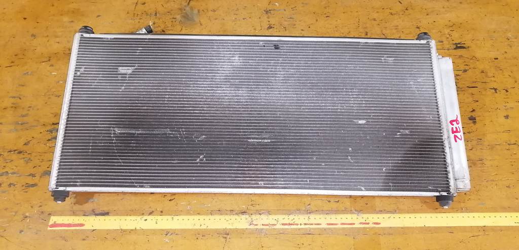 радиатор кондиционера Honda Insight 0