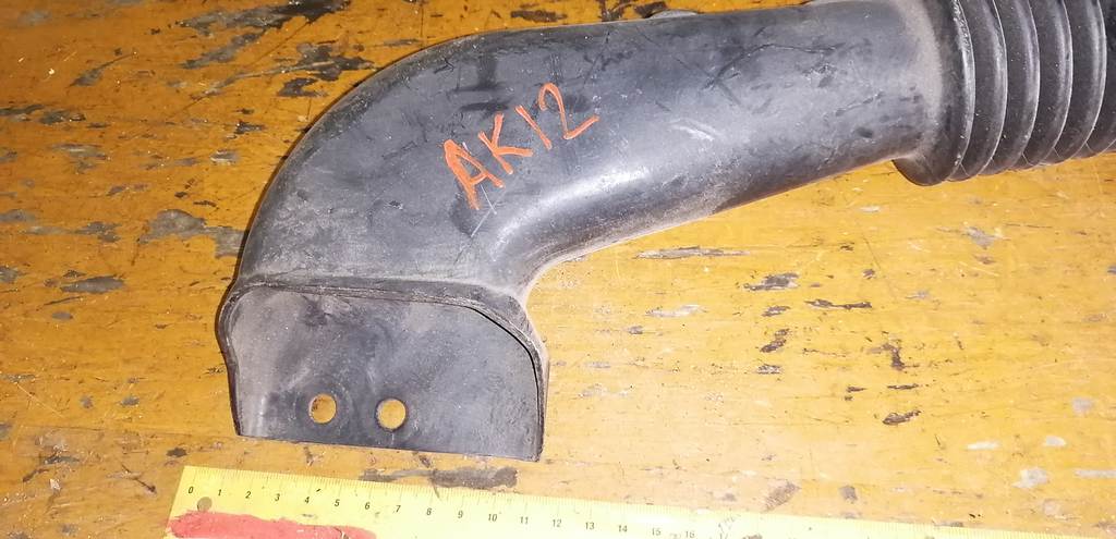 MARCH AK12 ВОЗДУХОЗАБОРНИК Nissan March 1