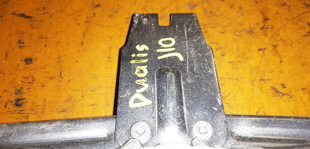 DUALIS J10 ДОМКРАТ 1050 kg Nissan Dualis 1