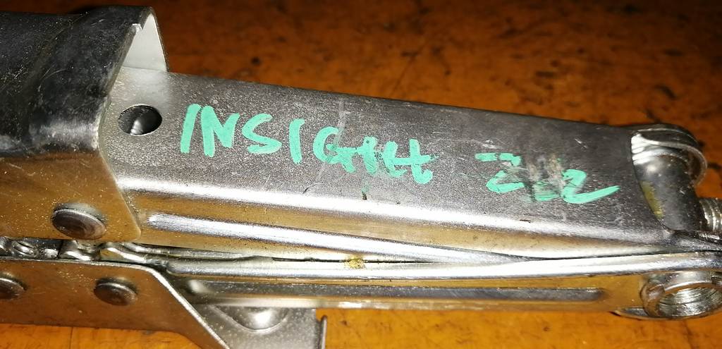 INSIGHT ZE2 ДОМКРАТ 850 kg Honda Insight 1