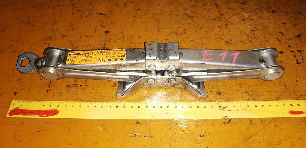домкрат Nissan Note 0