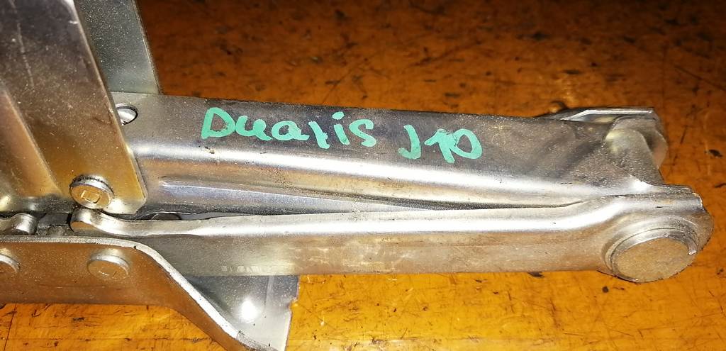 DUALIS J10 ДОМКРАТ 1050 kg Nissan Dualis 1