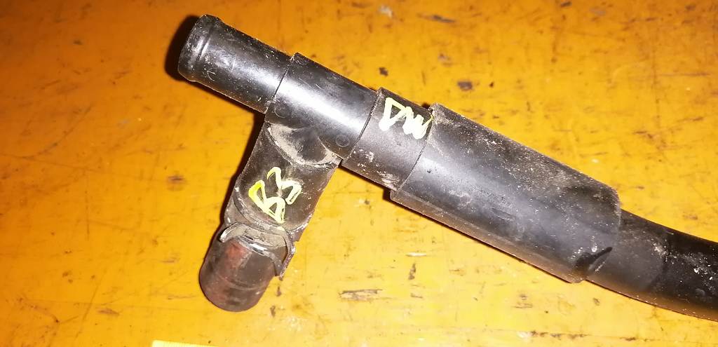 DEMIO DW3W ТРОЙНИК ПЕЧКИ Mazda Demio 1