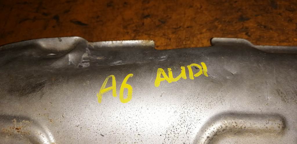 AUDI A6 4F2 ЗАЩИТА КОЛЛЕКТОРА ВЫПУСКНОГО Audi A6 1