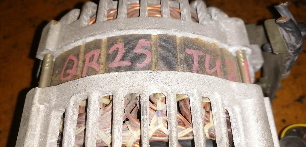 QR25DE ГЕНЕРАТОР 23100 AU400 Nissan Presage 1