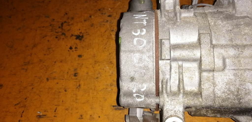 QR20DE КОМПРЕССОР КОНДИЦИОНЕРА 92600 6N210 Nissan X-Trail 1