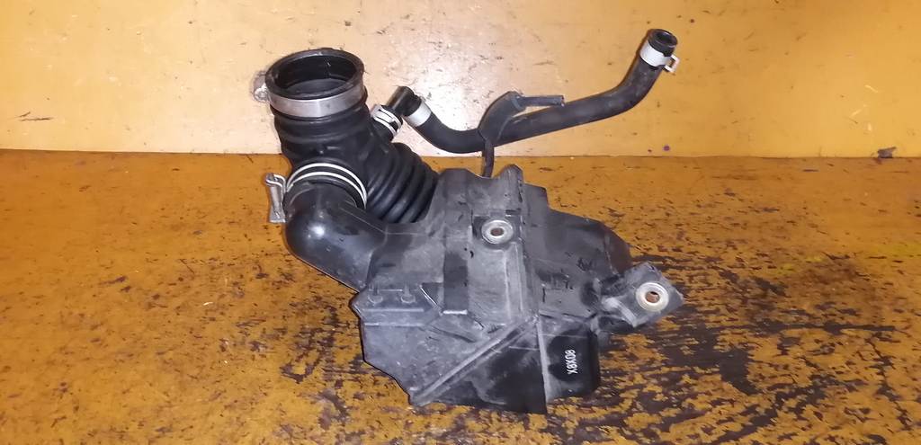 SUNNY FB15 ГОФРА ВОЗДУШНОГО ФИЛЬТРА Nissan Sunny 1