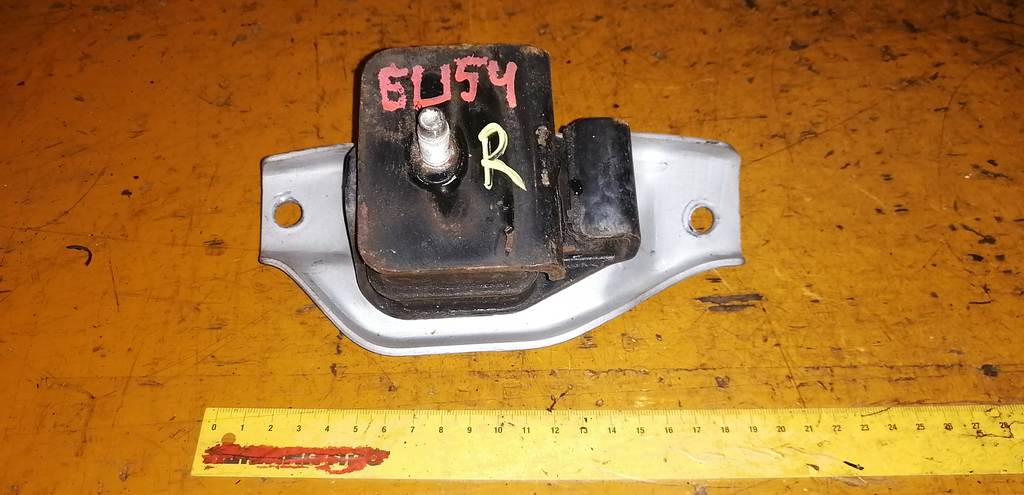 подушка двигателя Subaru Impreza 0