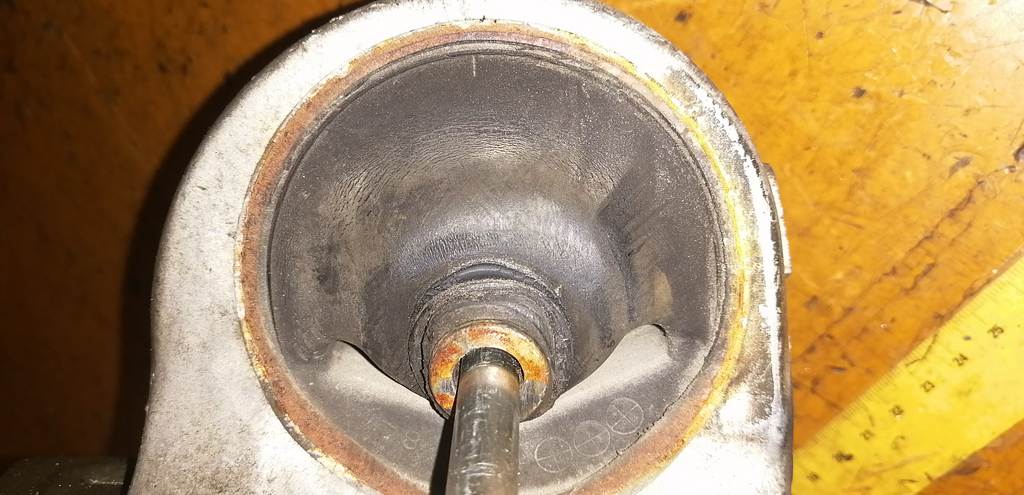 PRESAGE TU31 ПОДУШКА КПП ЛЕВАЯ Nissan Presage 4