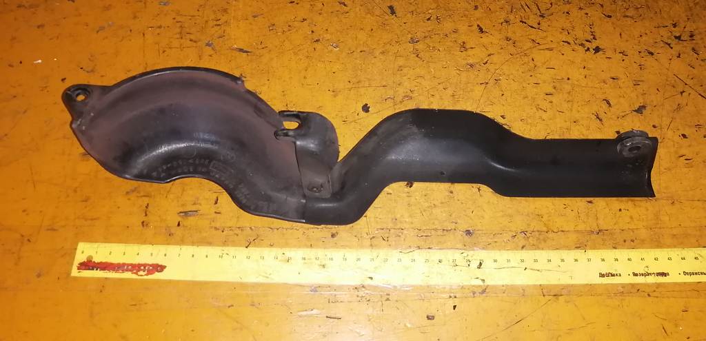 EJ152 ДЕКОР.КРЫШКА ДВС Subaru Impreza 1