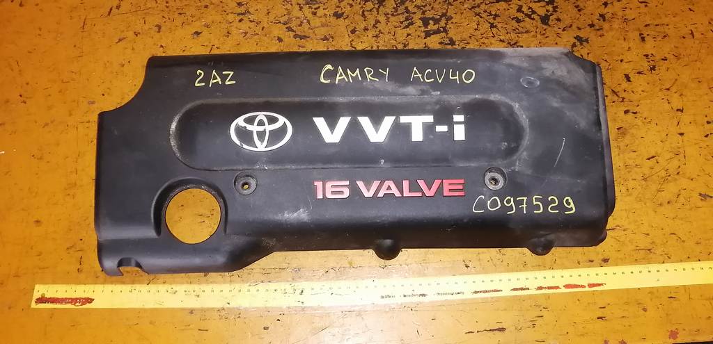 декоративная крышка двс Toyota Camry 0