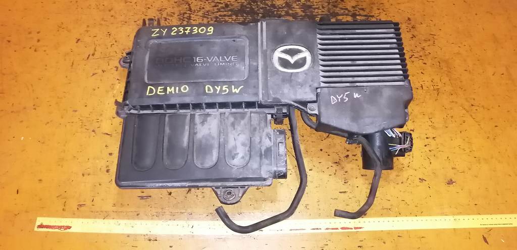 блок управления двс Mazda Demio 0