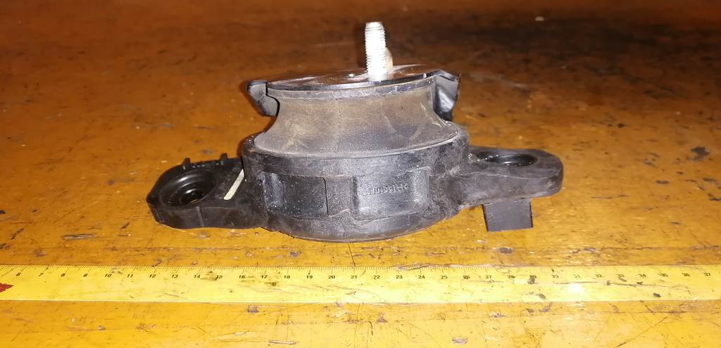 IMPREZA GP6 ПОДУШКА ДВС Subaru Impreza 1