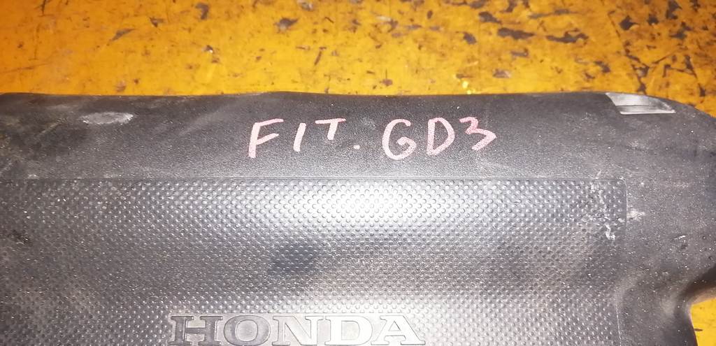 FIT GD3 ДЕКОР.КРЫШКА ДВС Honda Fit 1