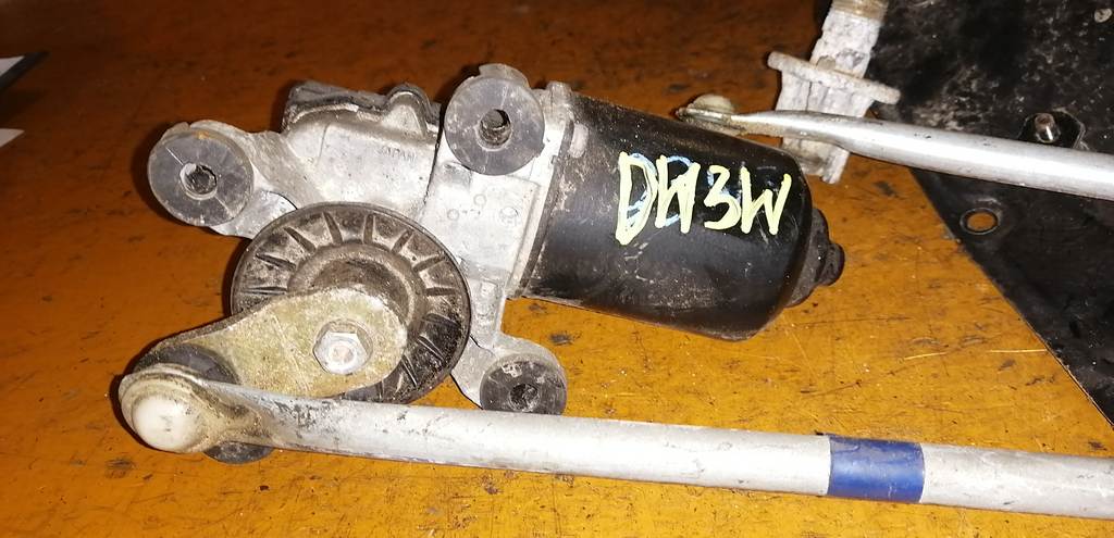 DEMIO DW3W ТРАПЕЦИЯ+ МОТОР ДВОРНИКОВ Mazda Demio 1