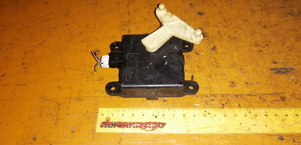SUNNY FB15 СЕРВОПРИВОД ЗАСЛОНОК ПЕЧКИ 2K000 30820 Nissan Sunny 1