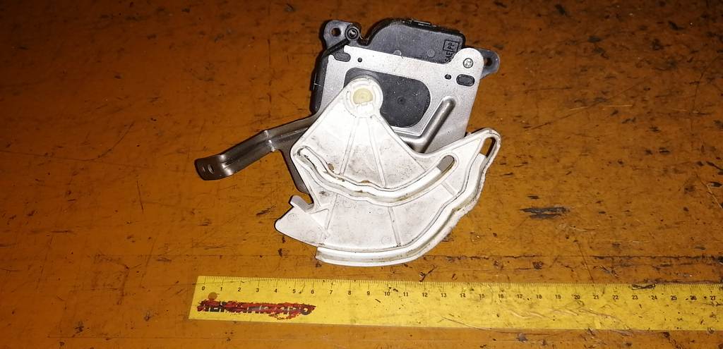 LEGACY BP5 СЕРВОПРИВОД ЗАСЛОНОК ПЕЧКИ 063700-8610 Subaru Legacy 1