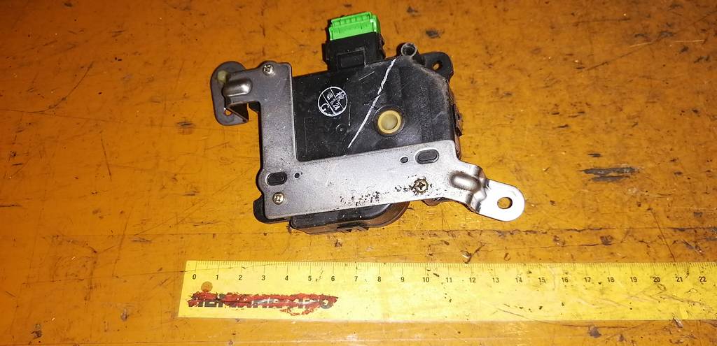 ELEMENT YH2 СЕРВОПРИВОД ЗАСЛОНОК ПЕЧКИ 063700-8750 Honda Element 1