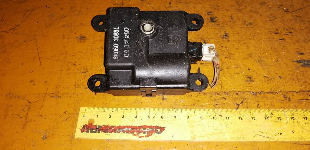 TEANA J32 СЕРВОПРИВОД ЗАСЛОНОК ПЕЧКИ 3K060 30851 Nissan Teana 1