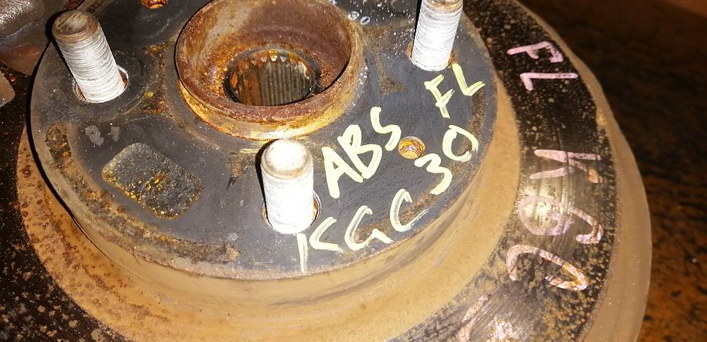 PASSO KGC30 СТУПИЦА ПЕРЕДНЯЯ ЛЕВАЯ ABS Toyota Passo 1
