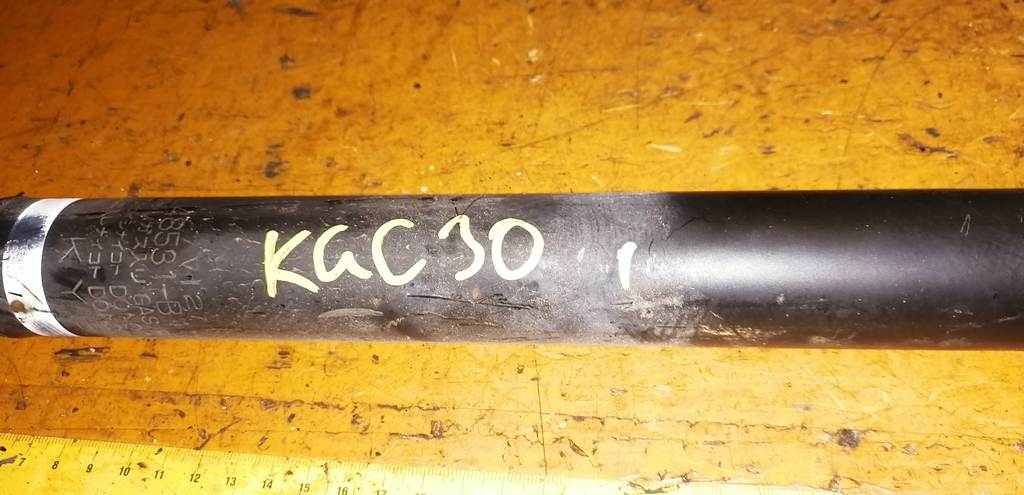 PASSO KGC30 АМОРТИЗАТОР 1 Toyota Passo 1