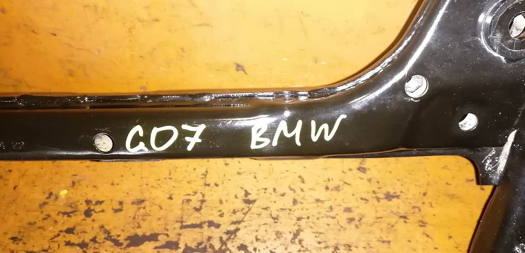 BMW X7 G07 ПОДРАМНИК BMW X7 1