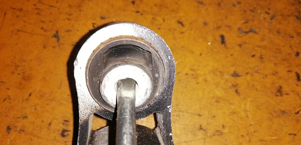 DEMIO DY5W ПОДУШКА ДВС ЗАД. МКПП Mazda Demio 4