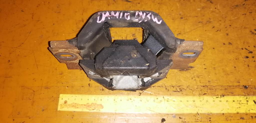 подушка двигателя Mazda Demio 0