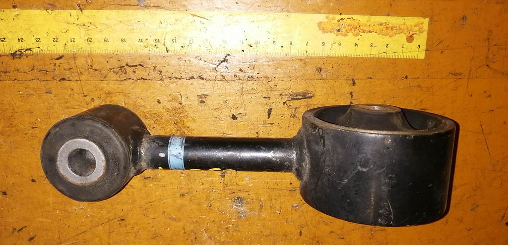 PASSO KGC30 ПОДУШКА ДВС 1 ЗАД. Toyota Passo 1
