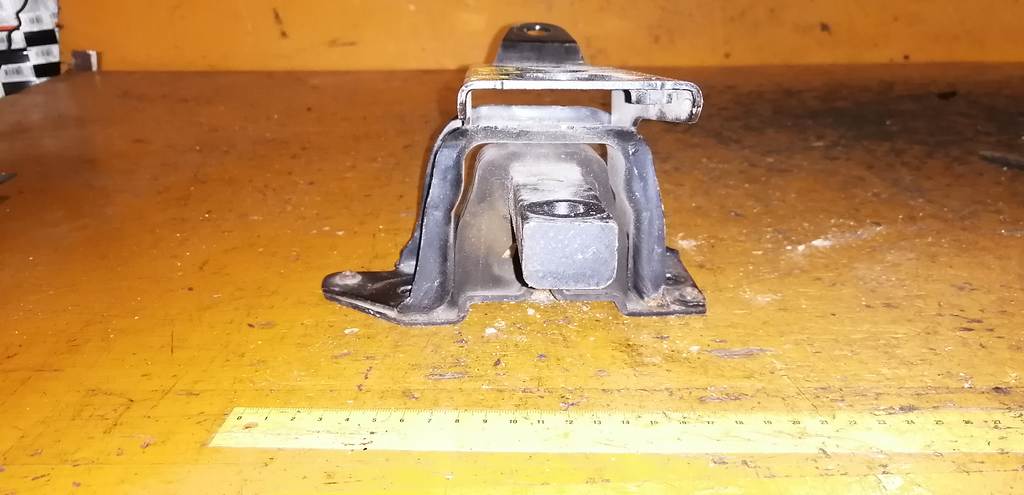 PASSO KGC10 ПОДУШКА ДВС ПЕРЕДНЯЯ ЛЕВАЯ Toyota Passo 1