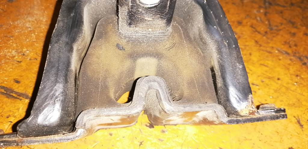 PASSO KGC10 ПОДУШКА ДВС ПЕРЕДНЯЯ ЛЕВАЯ Toyota Passo 4