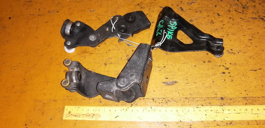 FREED SPIKE GB3 РОЛИКИ ДВЕРИ ЗАДНИЕ ЛЕВЫЕ 1 Honda Freed Spike 1