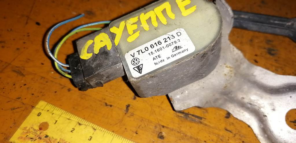 CAYENNE 957 ДАТЧИК ПОЛОЖЕНИЯ ПОДВЕСКИ 7L0 616 213 D Porsche Cayenne 1