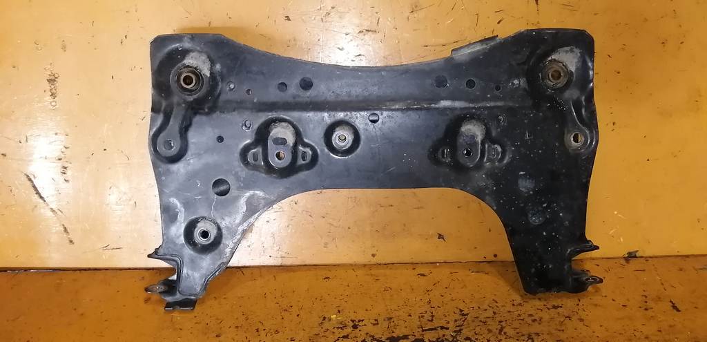 MARCH AK12 БАЛКА ПОПЕРЕЧНАЯ Nissan March 4