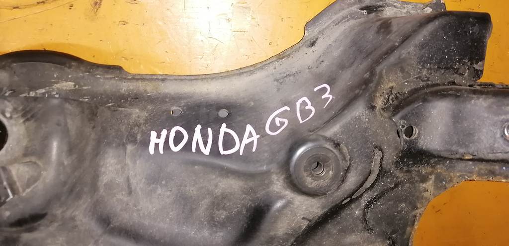 FREED GB3 БАЛКА ПОПЕРЕЧНАЯ Honda Freed 1