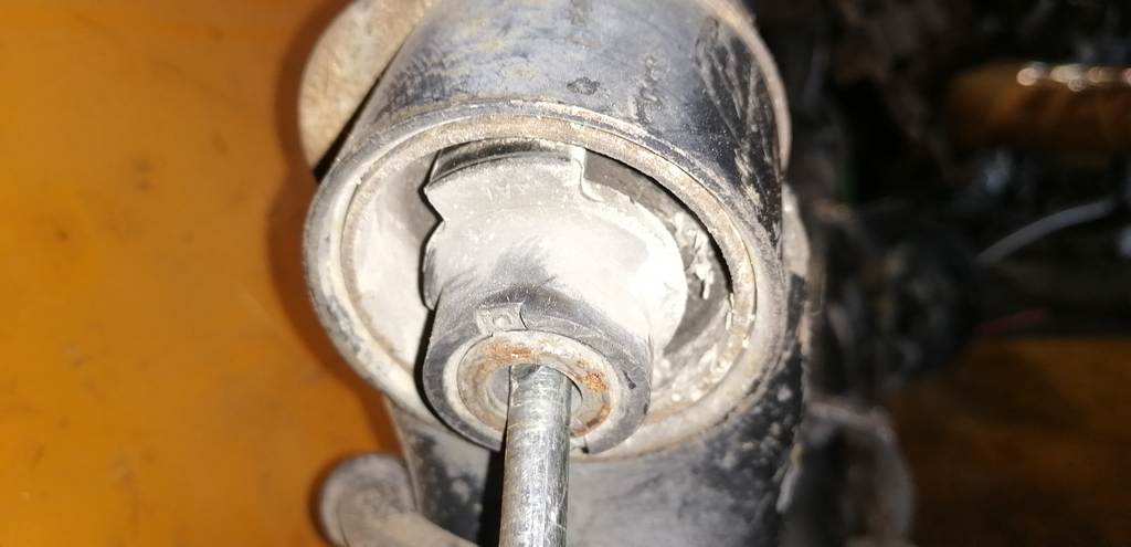 DEMIO DY3W БАЛКА ЗАДНЯЯ В СБОРЕ ABS Mazda Demio 7