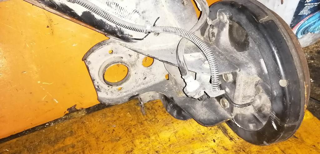 DEMIO DY3W БАЛКА ЗАДНЯЯ В СБОРЕ ABS Mazda Demio 4
