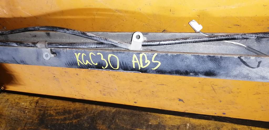 PASSO KGC30 БАЛКА ЗАДНЯЯ В СБОРЕ Toyota Passo 1
