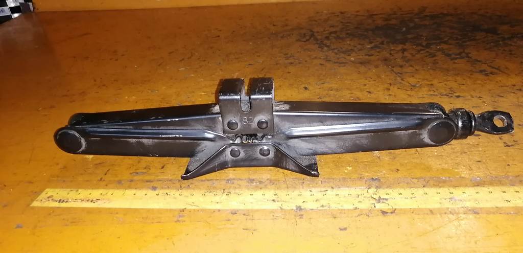 PASSO KGC30 ДОМКРАТ Toyota Passo 1