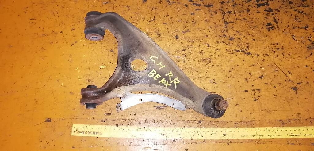 рычаг подвески Subaru Impreza 0