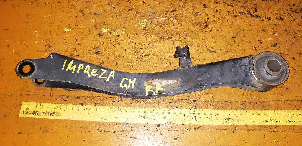 рычаг подвески Subaru Impreza 0