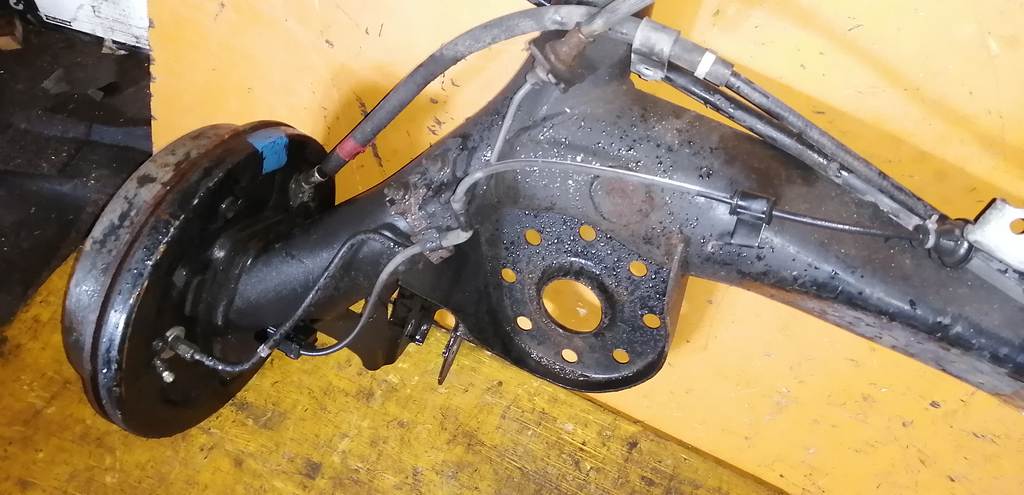 VITZ KSP130 БАЛКА ЗАДНЯЯ В СБОРЕ ABS Toyota Vitz 4