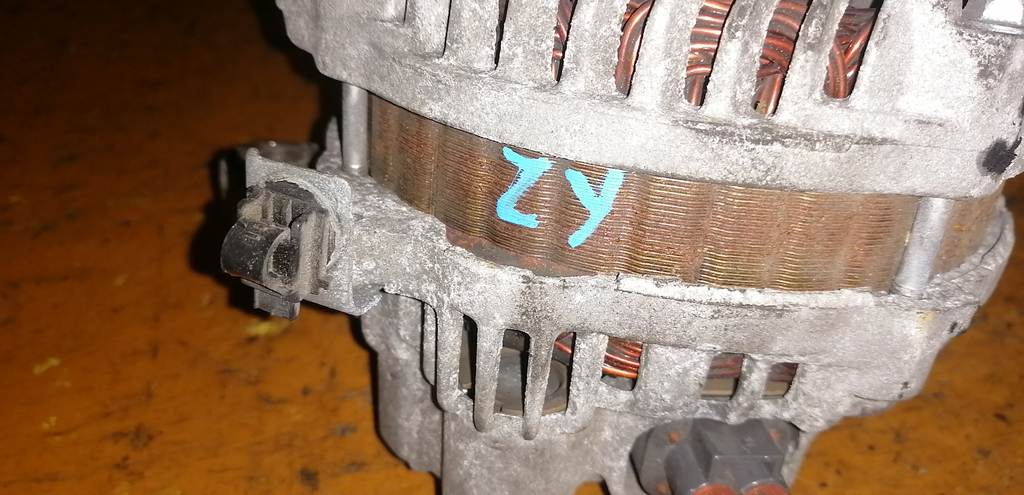 ZYVE ГЕНЕРАТОР A3TG2881A Mazda Axela 1